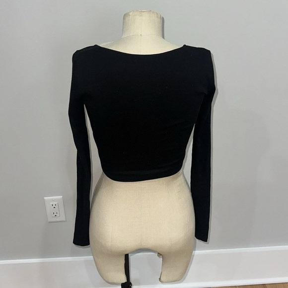 Zara women’s Black Long Sleeve Ruched Top size small - Picture 3 of 8